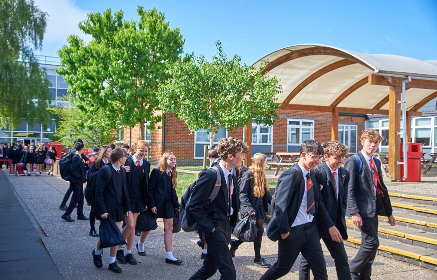 sixth form college in Hertfordshire
